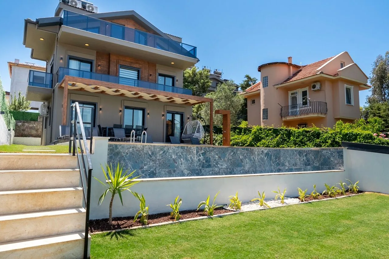 Villa Ay Luxe
