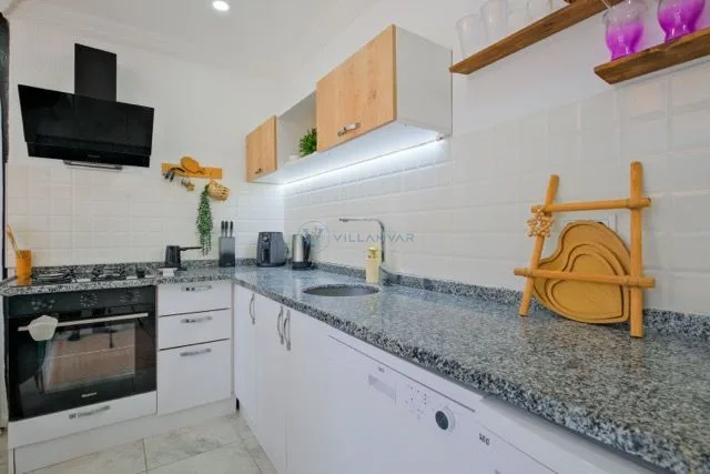 Crystal De-Luxe Villa