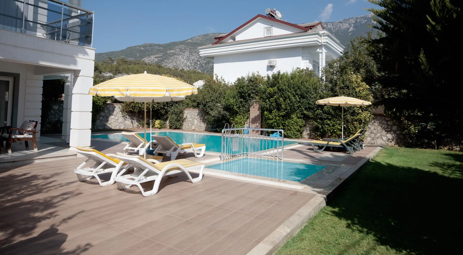 Villa Dera 3