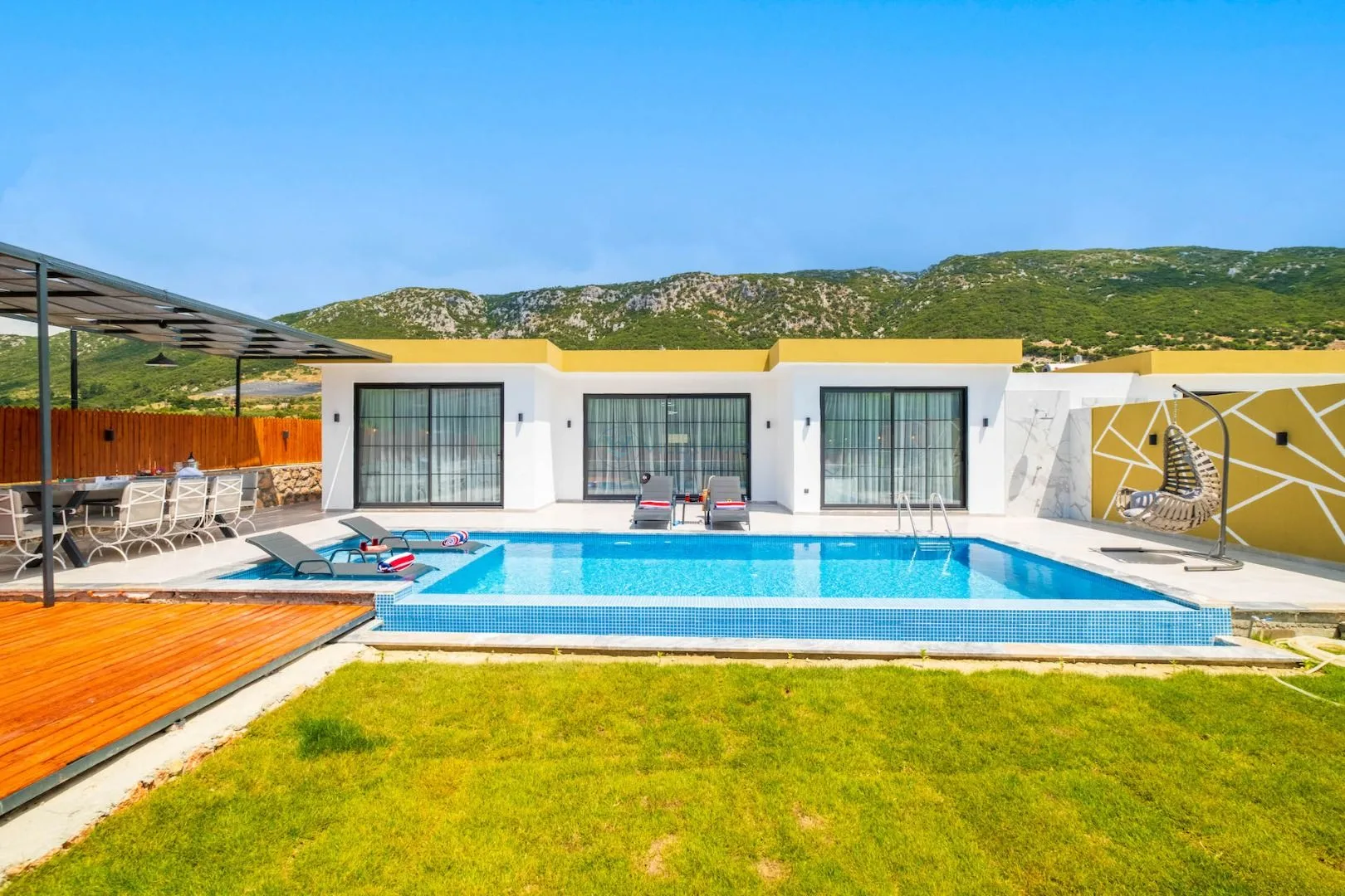 Villa Mavin 2