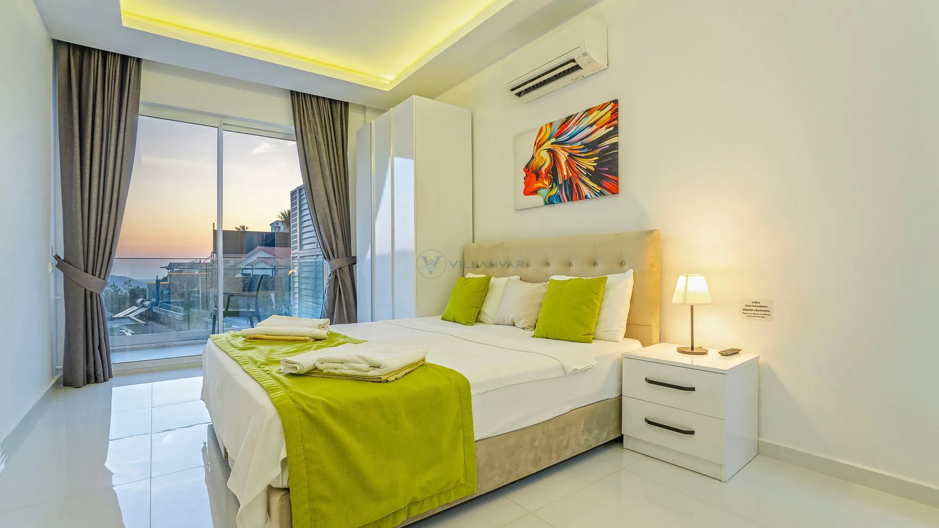 Villa Merit Crystal