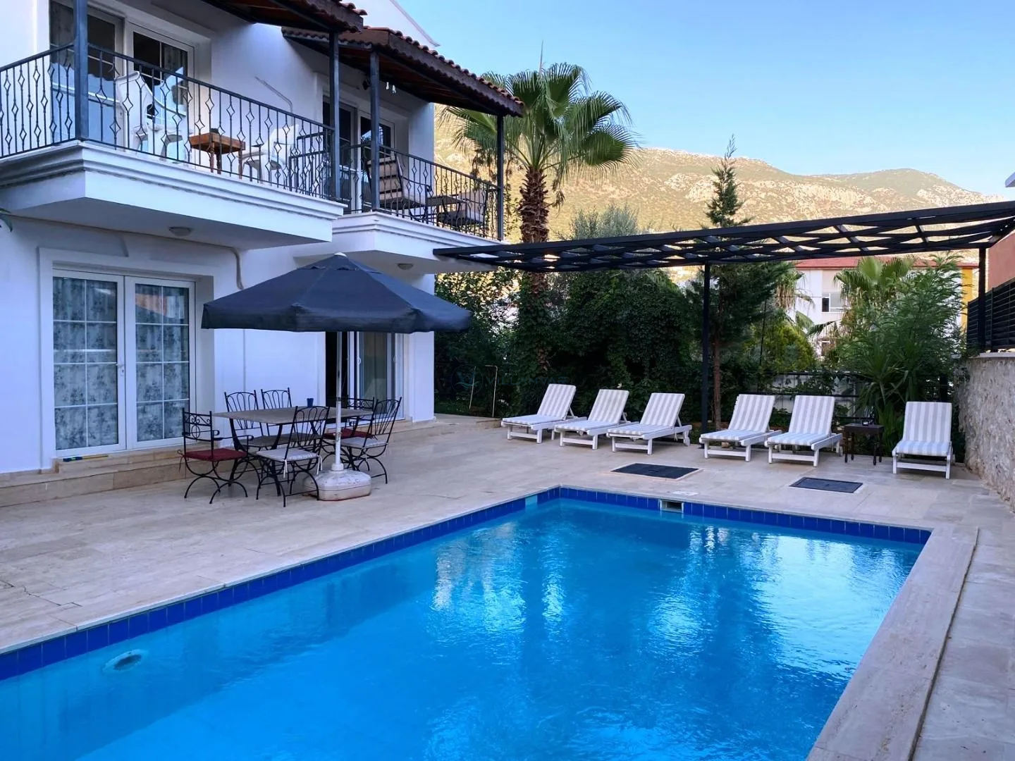 Villa Leton Kleo 1