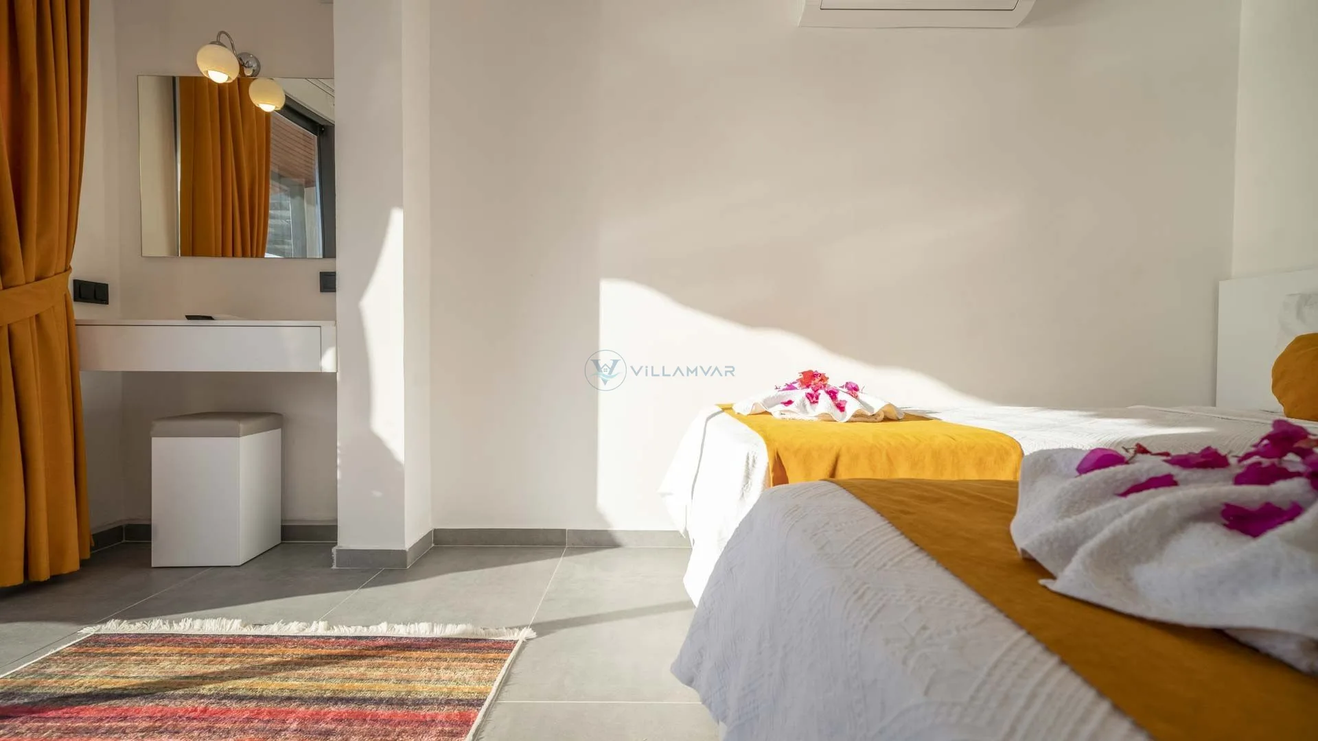 Villa Desde