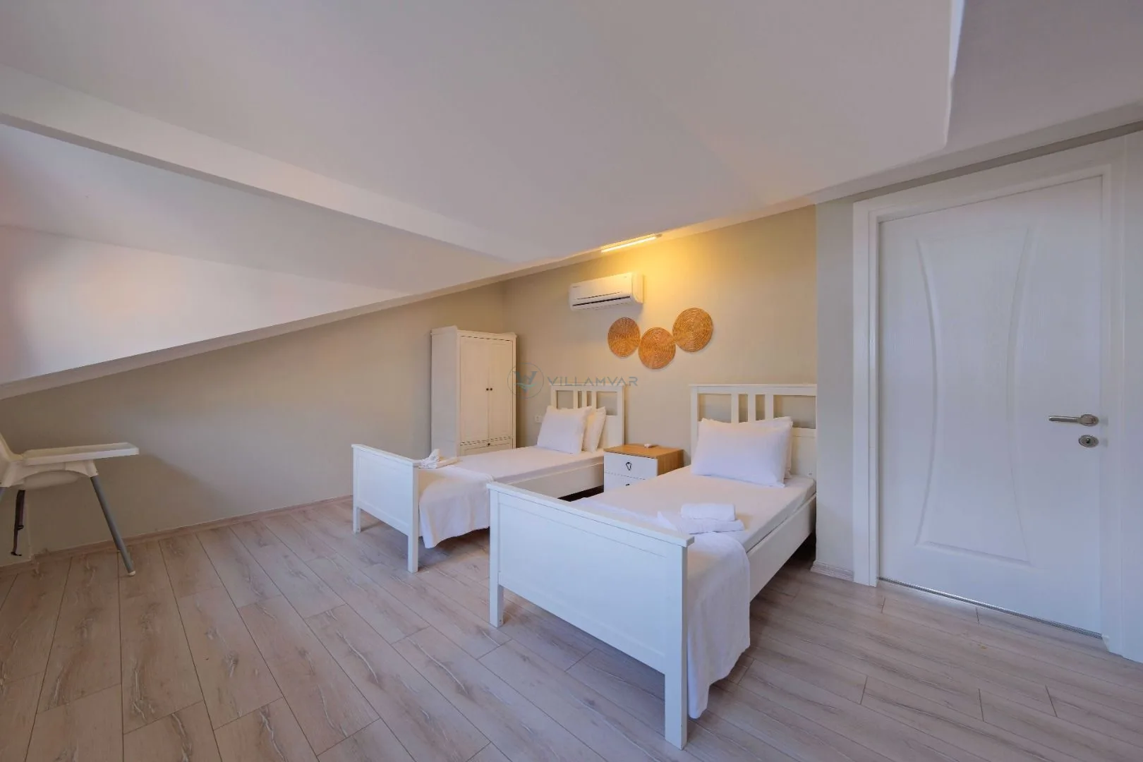 Villa Aroma