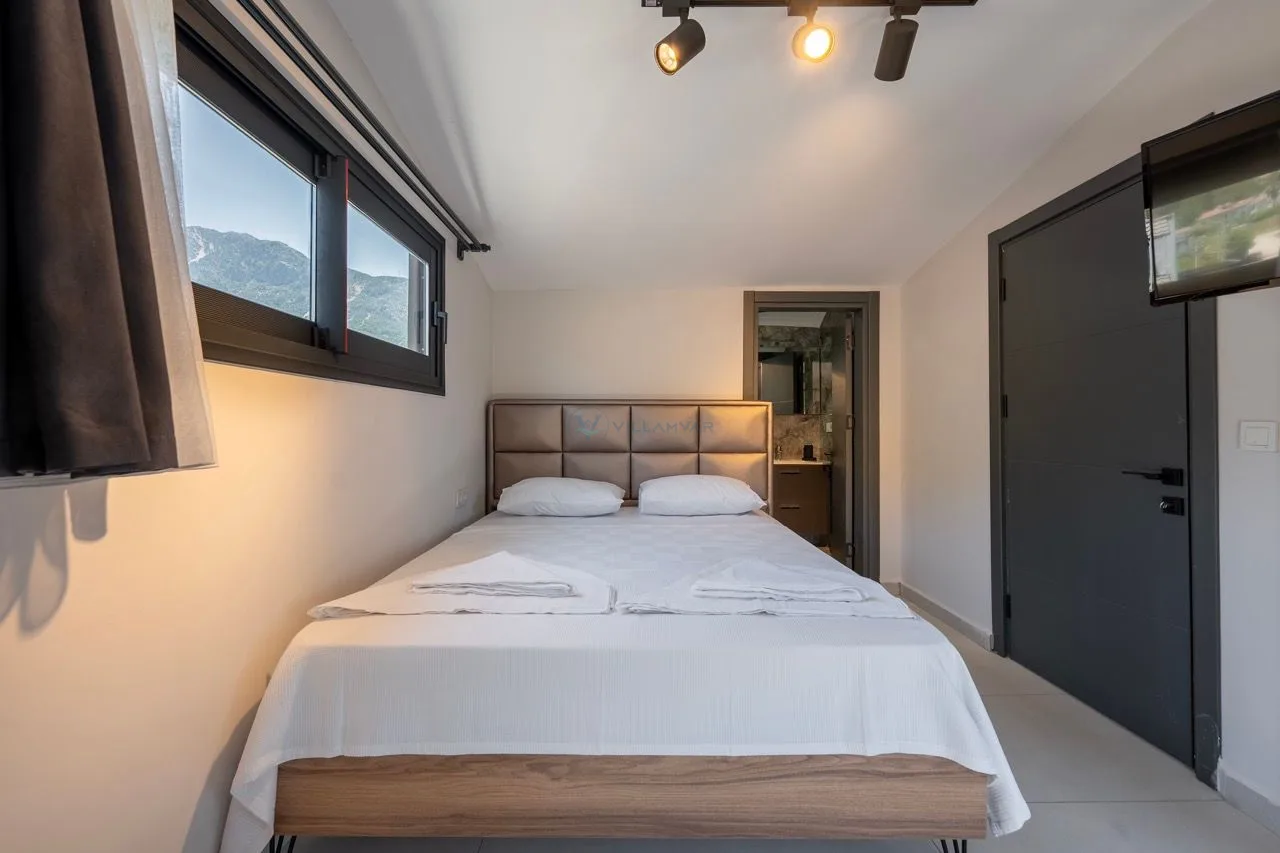 Villa Ay Luxe