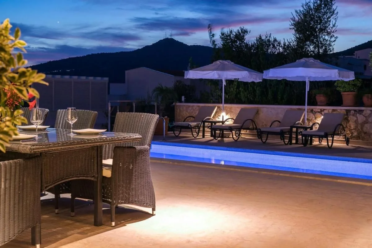 Azure Luxury Villas