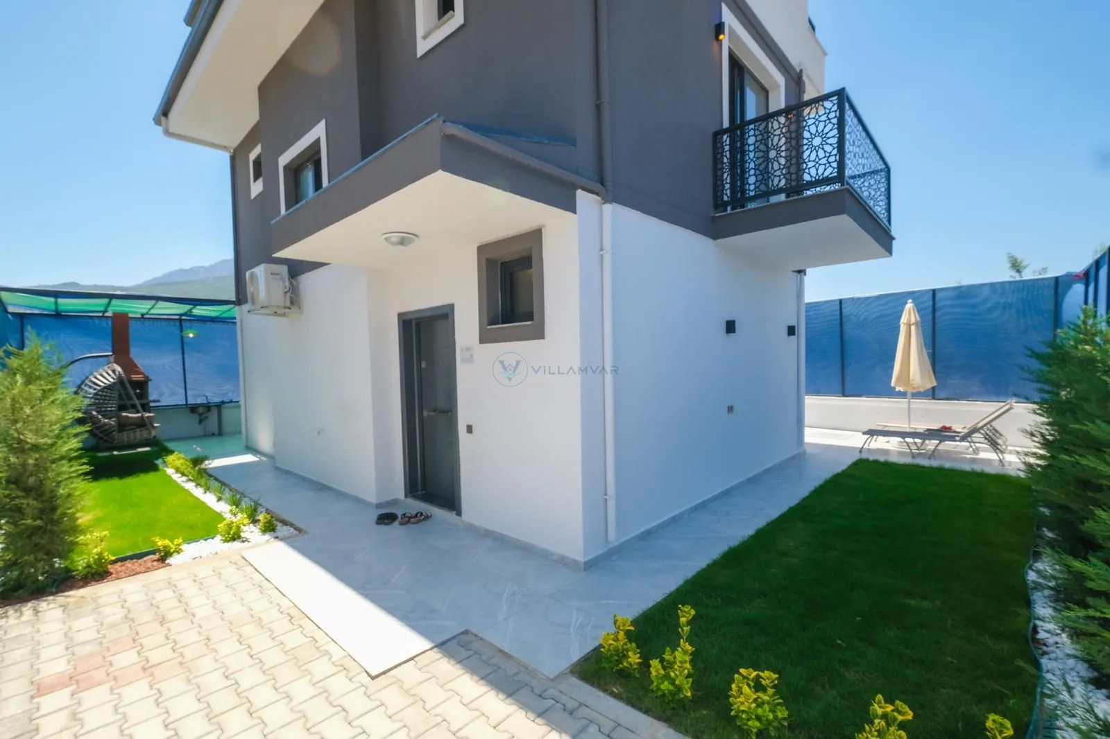 Villa Megira