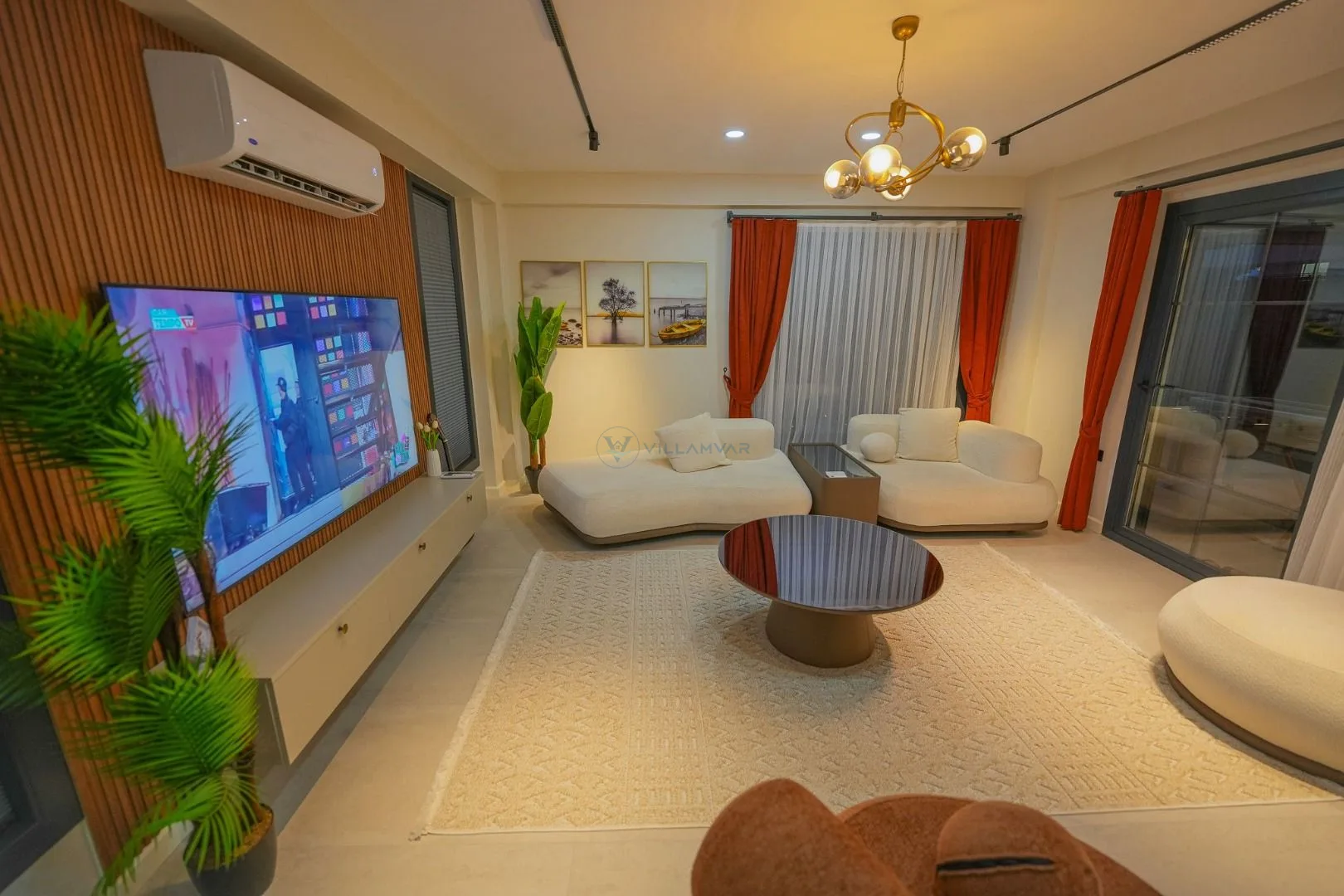 Villa Lily