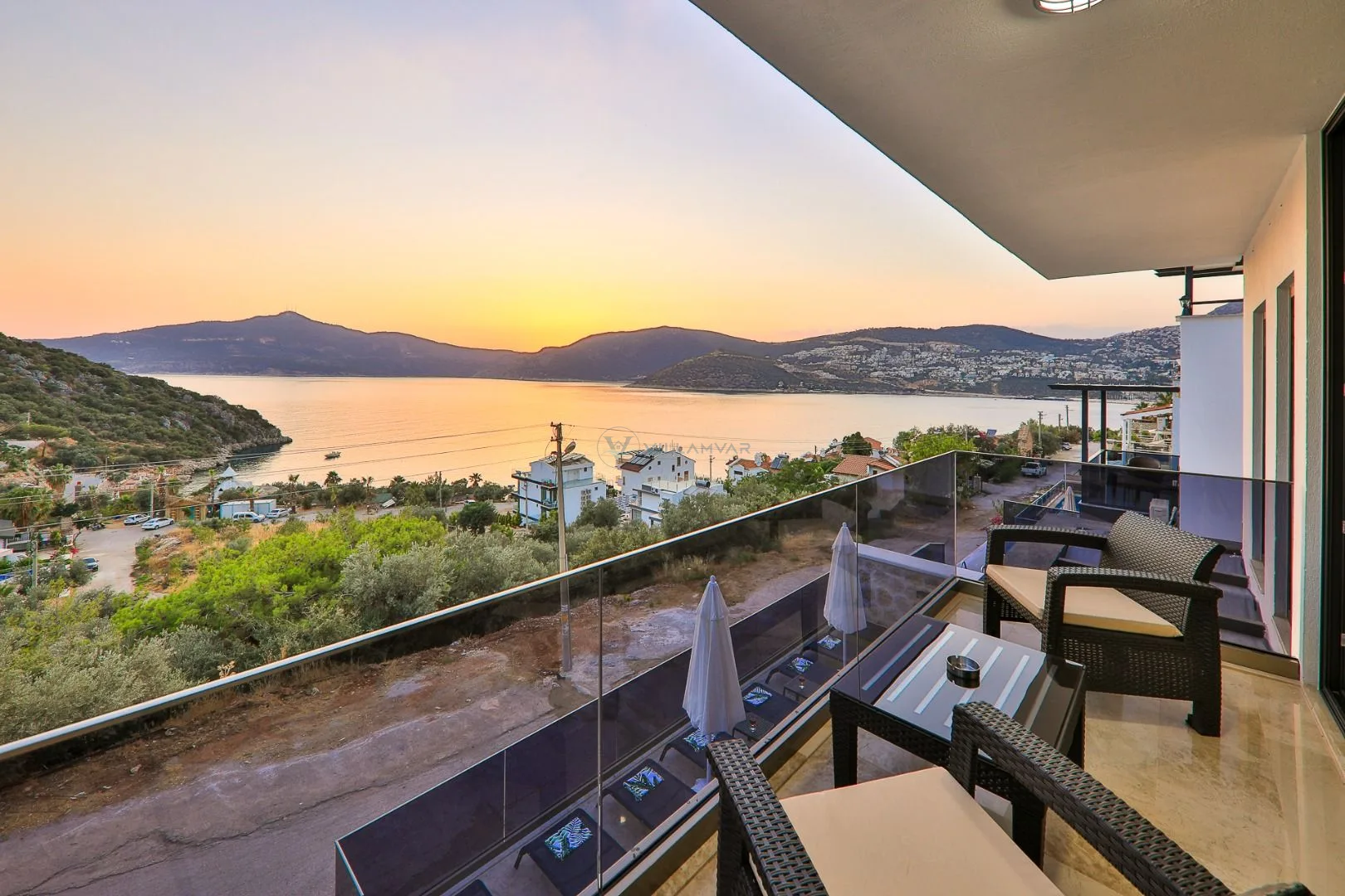 Villa Loca Kışla