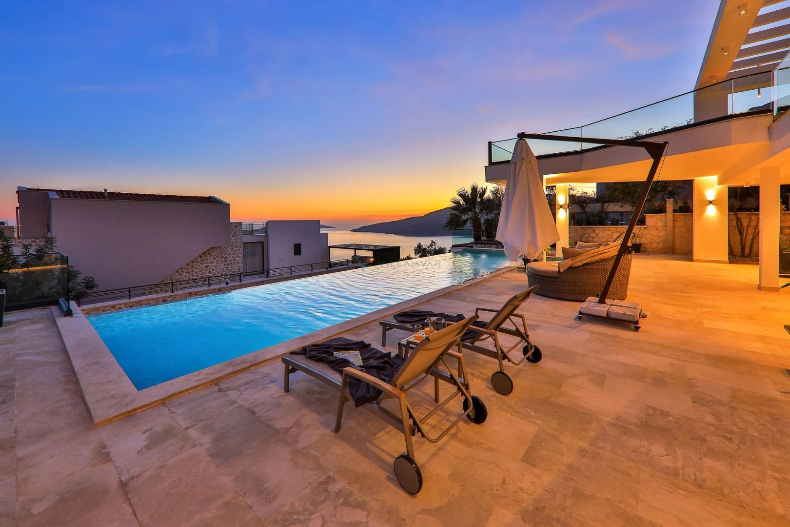 Villa Lavonya
