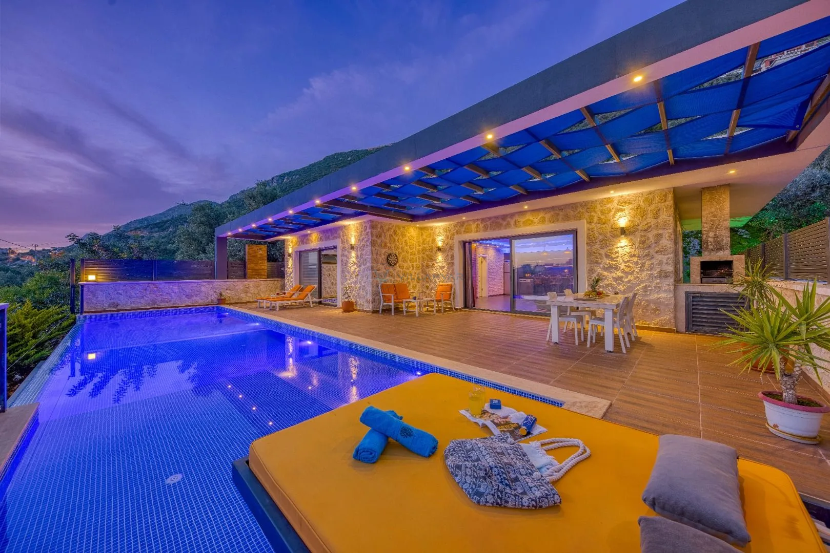 Villa Panamera Cal
