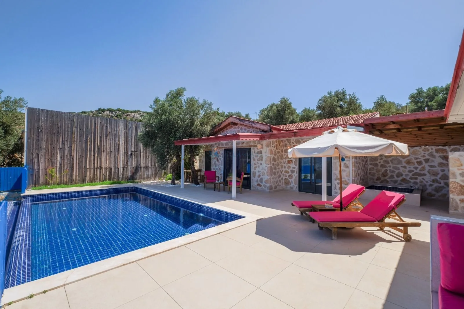 Villa Magnolyam