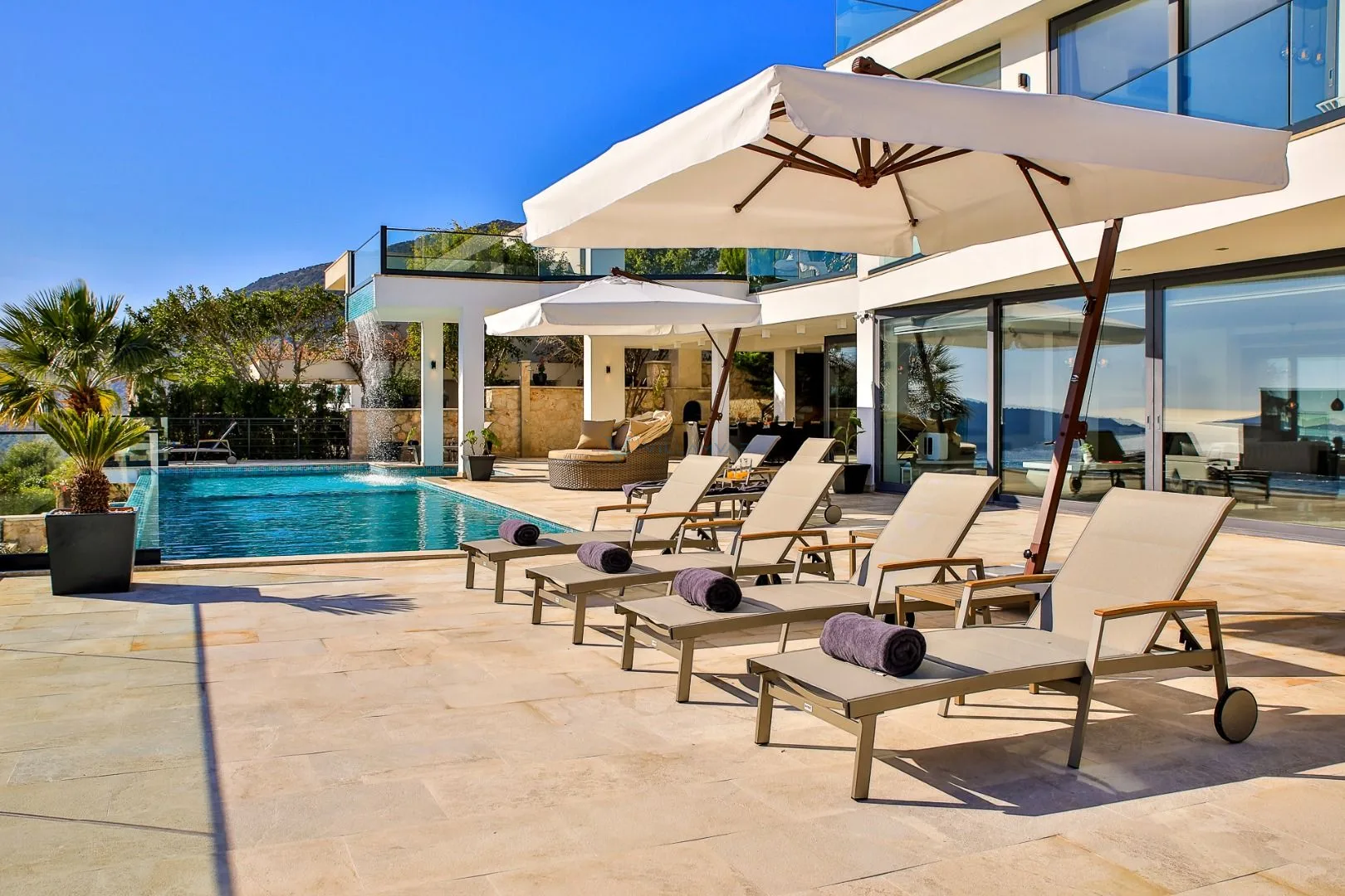 Villa Lavonya