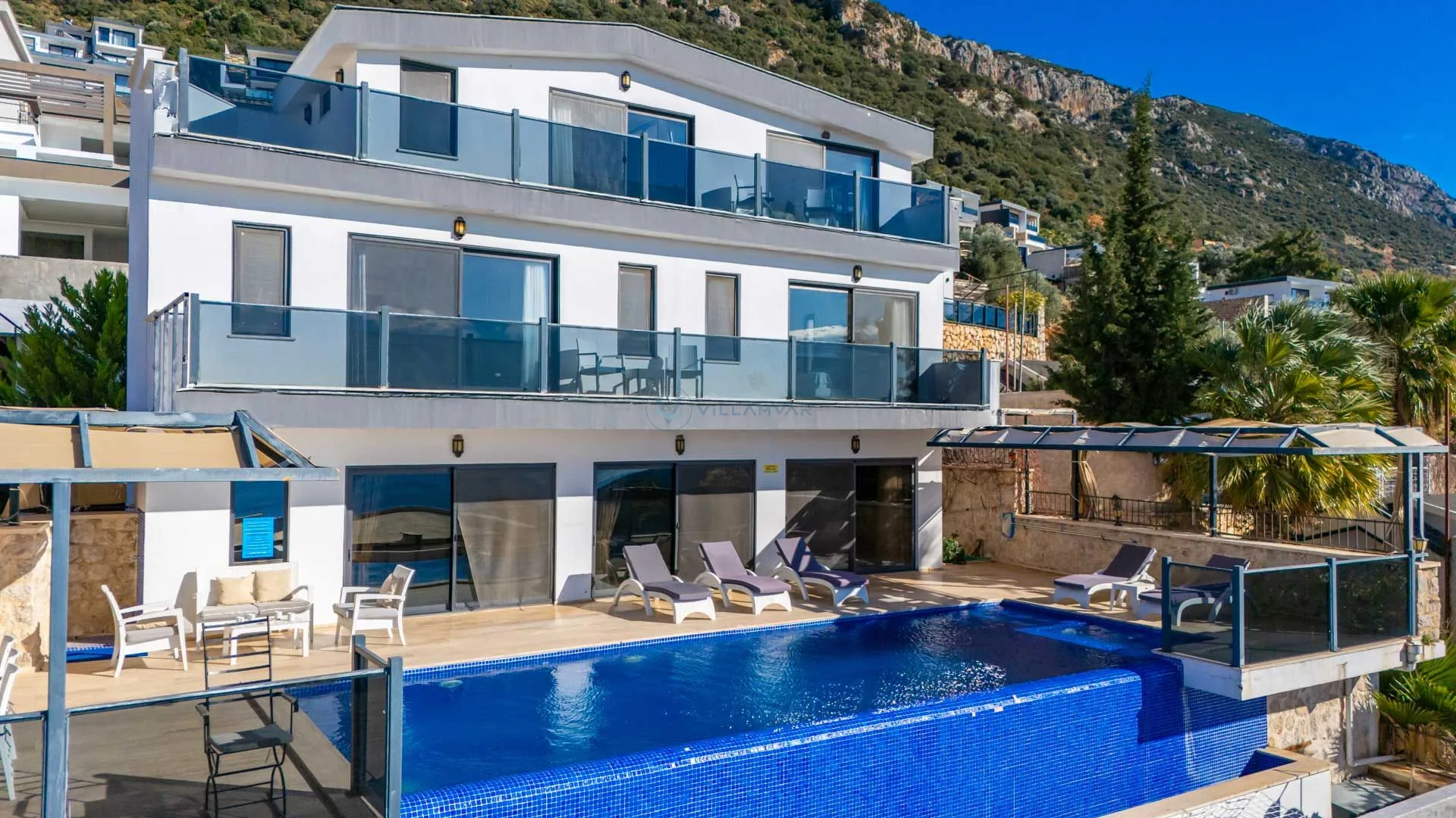 Villa Nisan