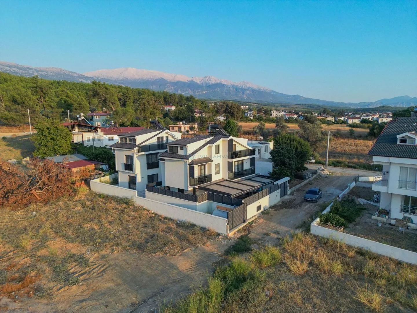 Villa Lily