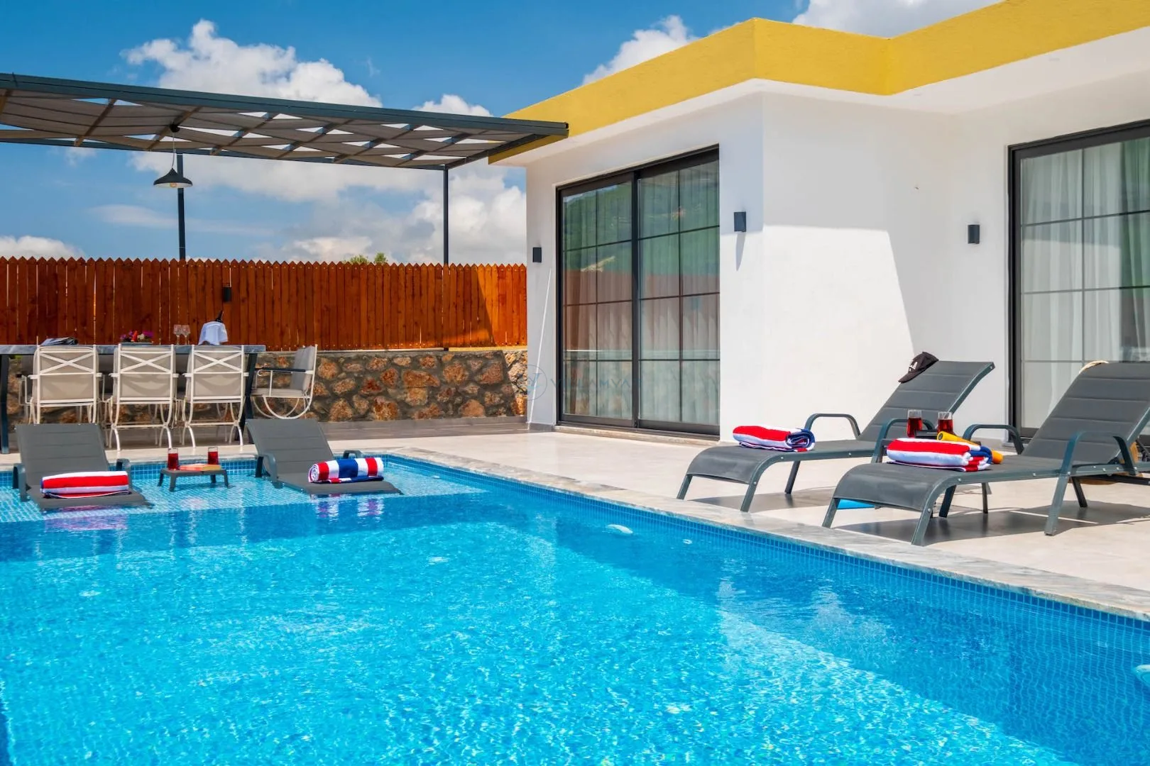 Villa Mavin 2