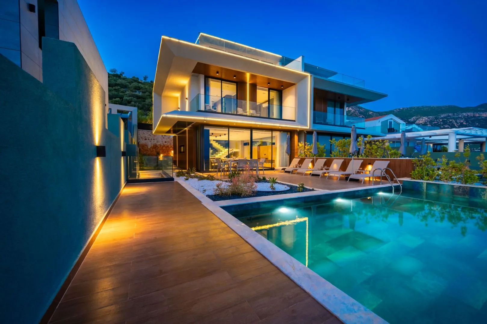 Villa Aura D