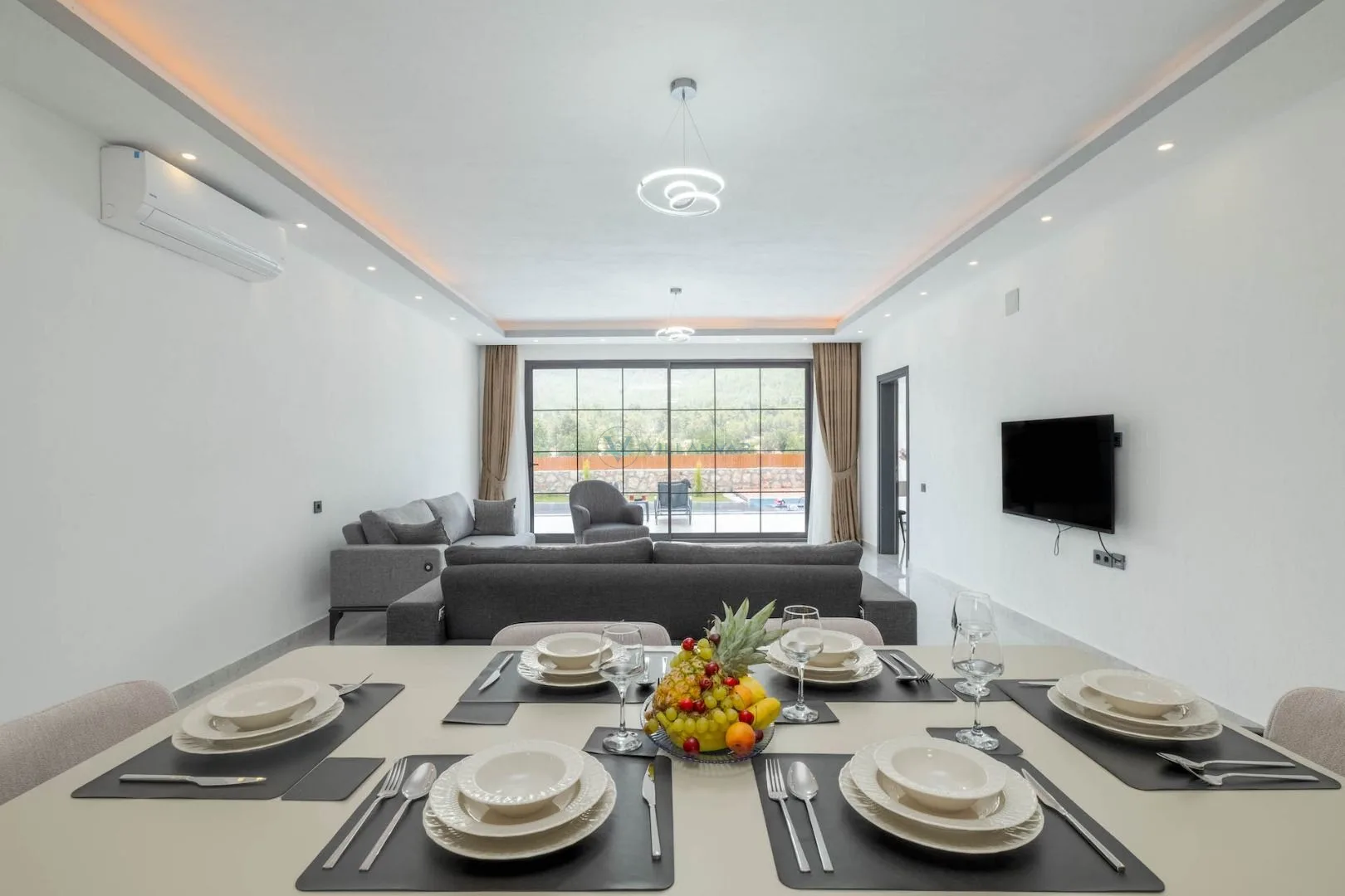 Villa Mavin 2