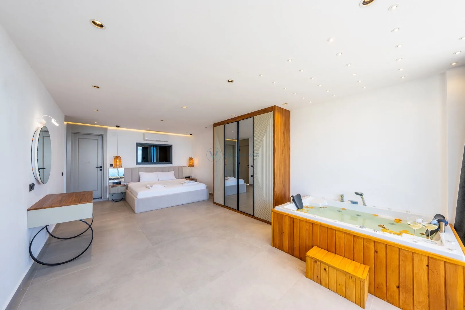 Villa Elit 3 Soldaki