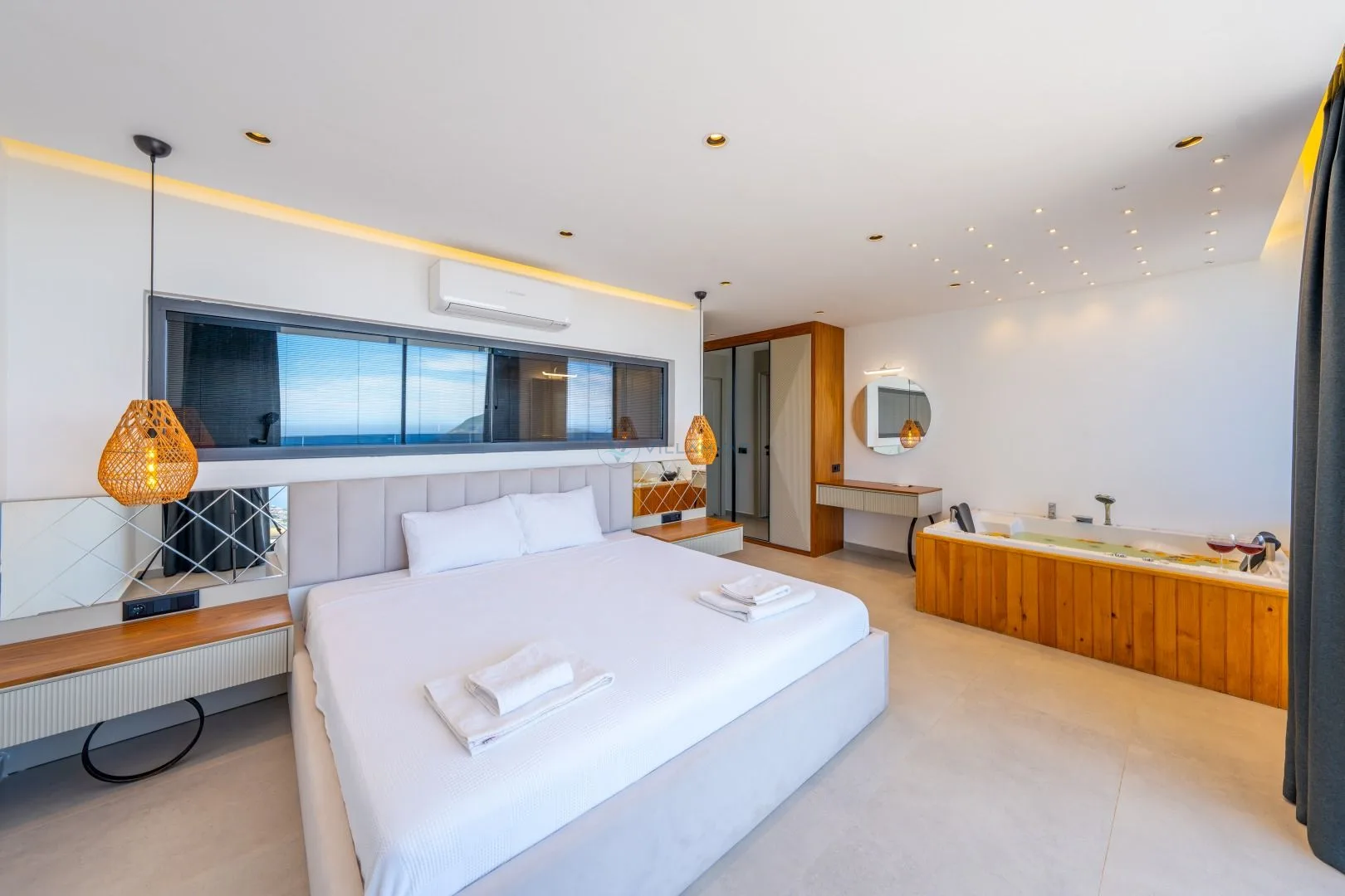 Villa Elit 3 Soldaki