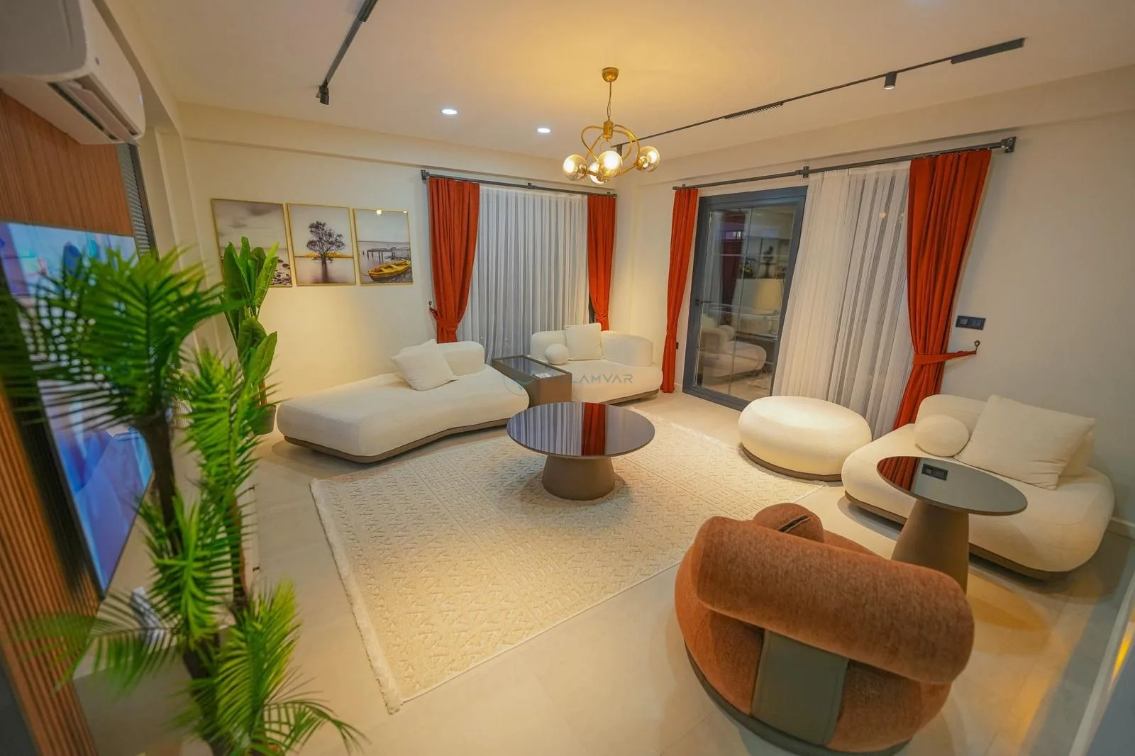 Villa Lily