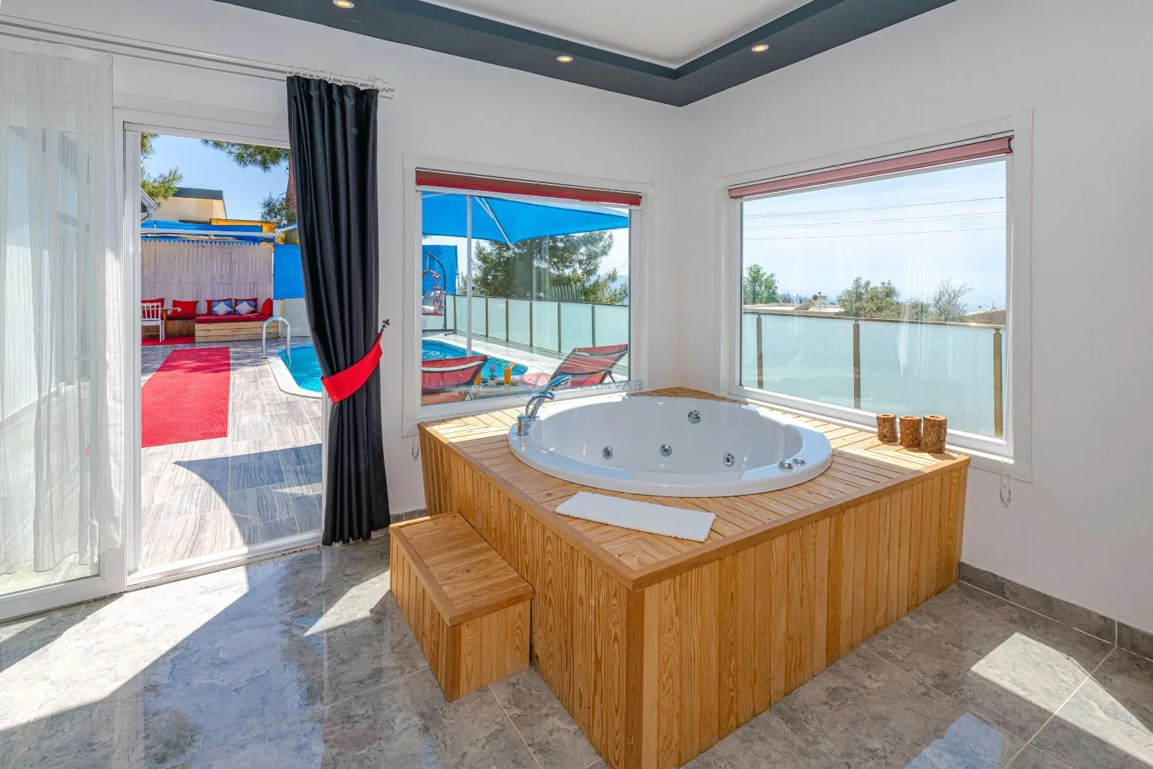 VR Villa Nazo