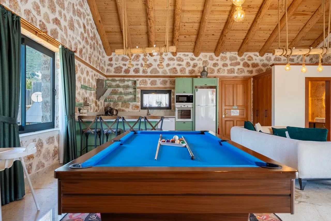 Villa Topçu Stone