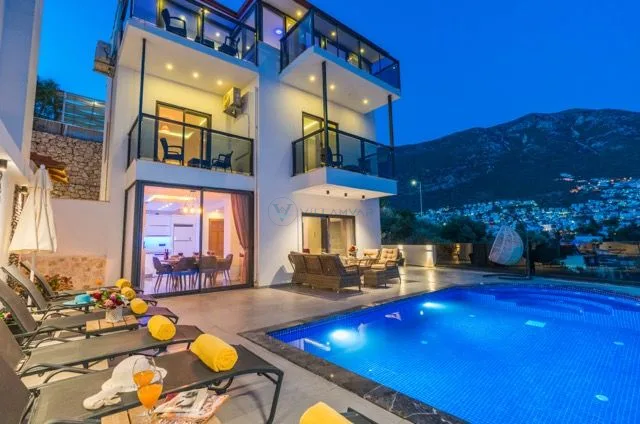 Villa Moonlight