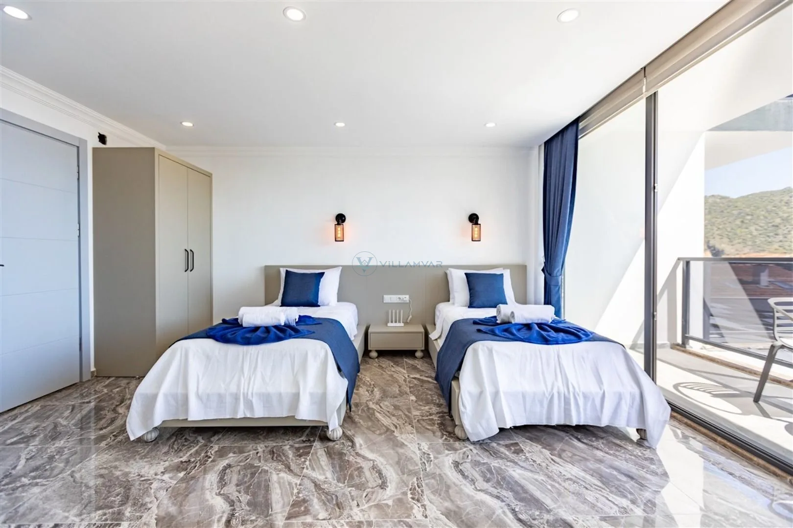 Villa Roa Hills 1