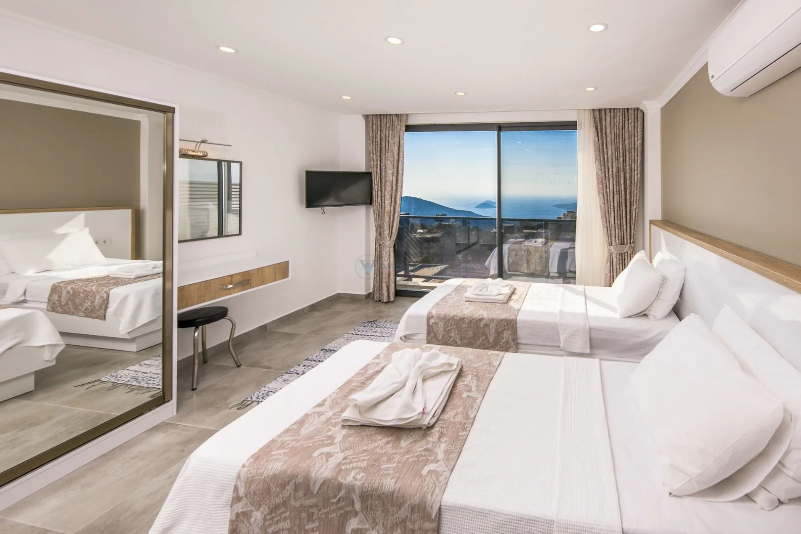 Villa Blue Star