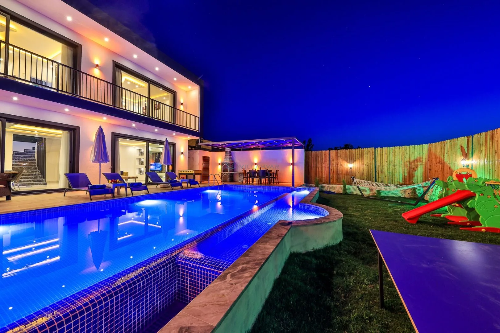 Villa White Castle