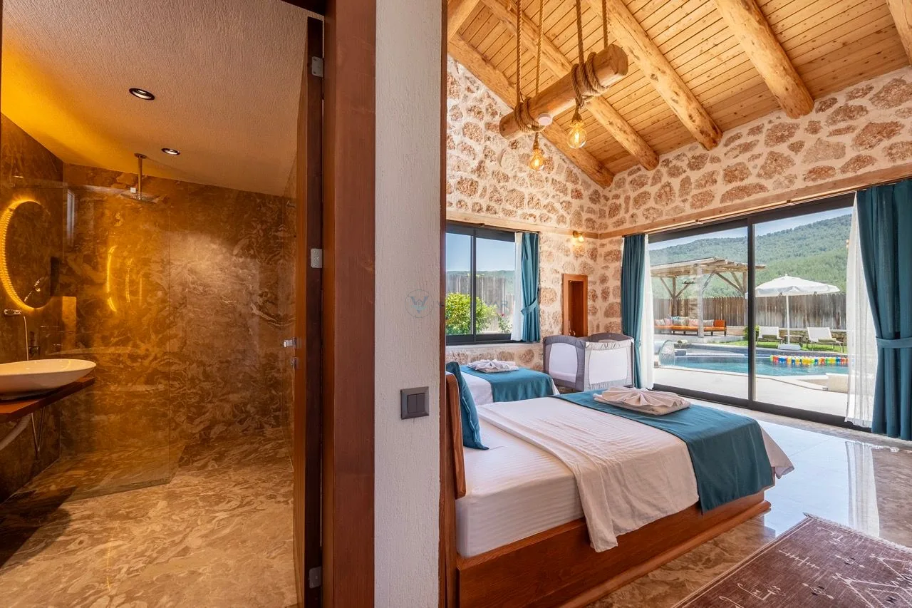 Villa Topçu Stone