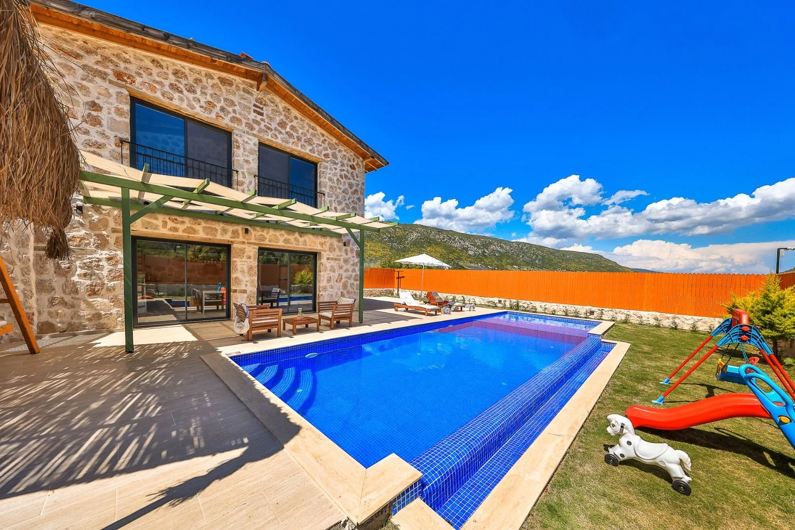 Villa Bonus 1
