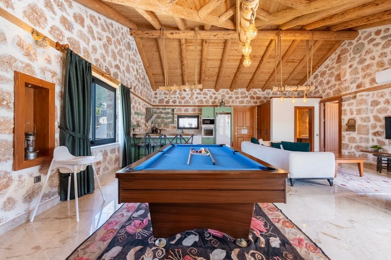 Villa Topçu Stone