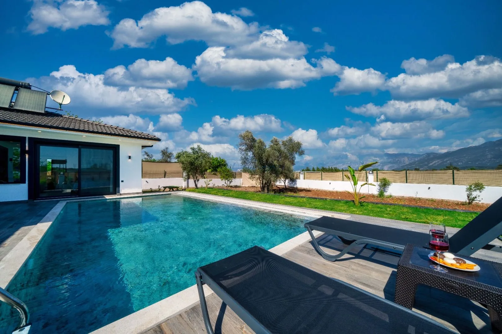 Villa Present