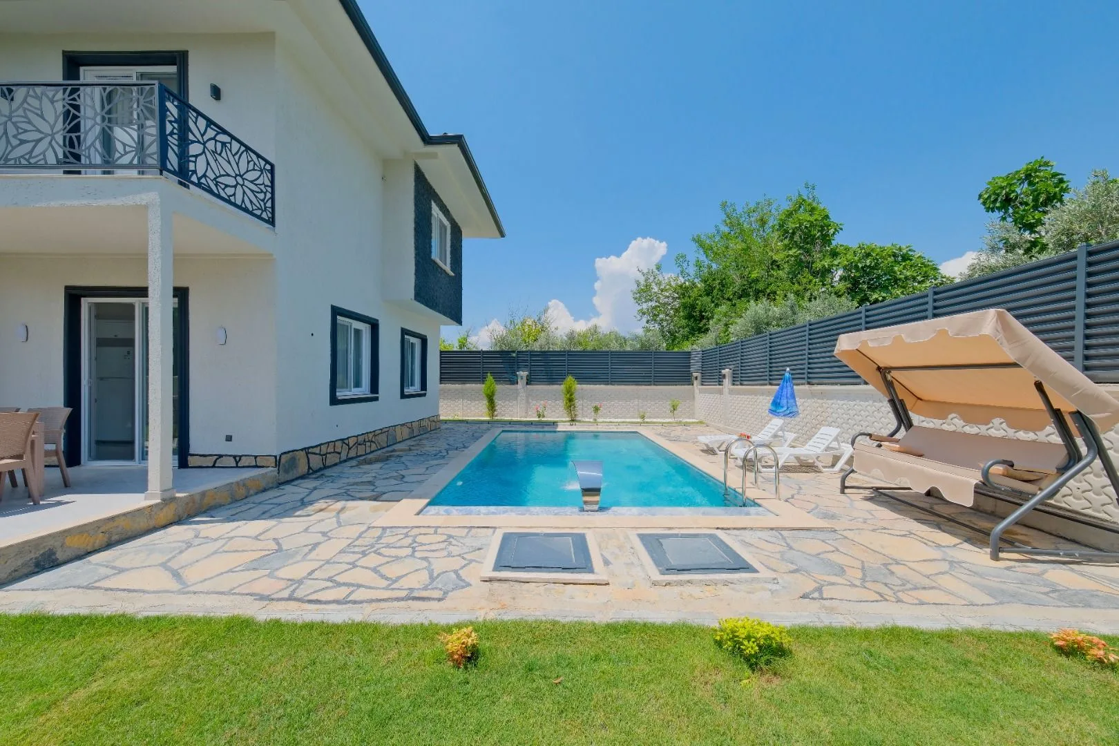 Villa Seyra 2