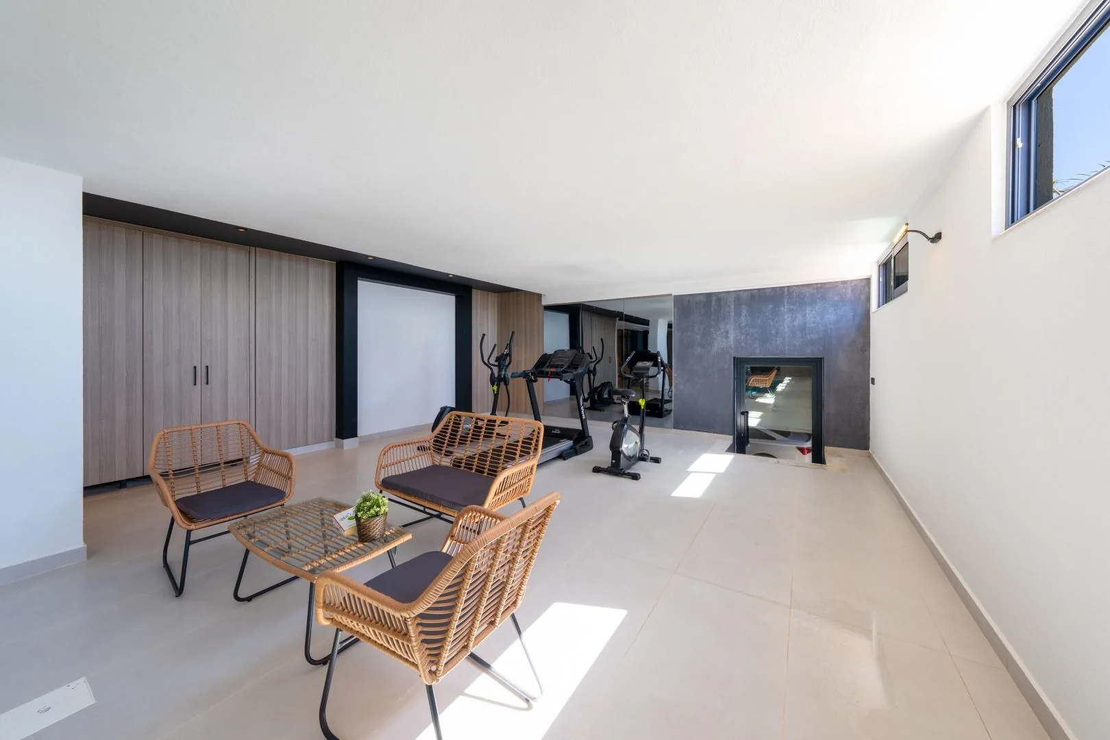 Safran Rental Kalamar