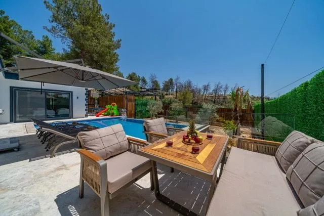 Villa Sarnis