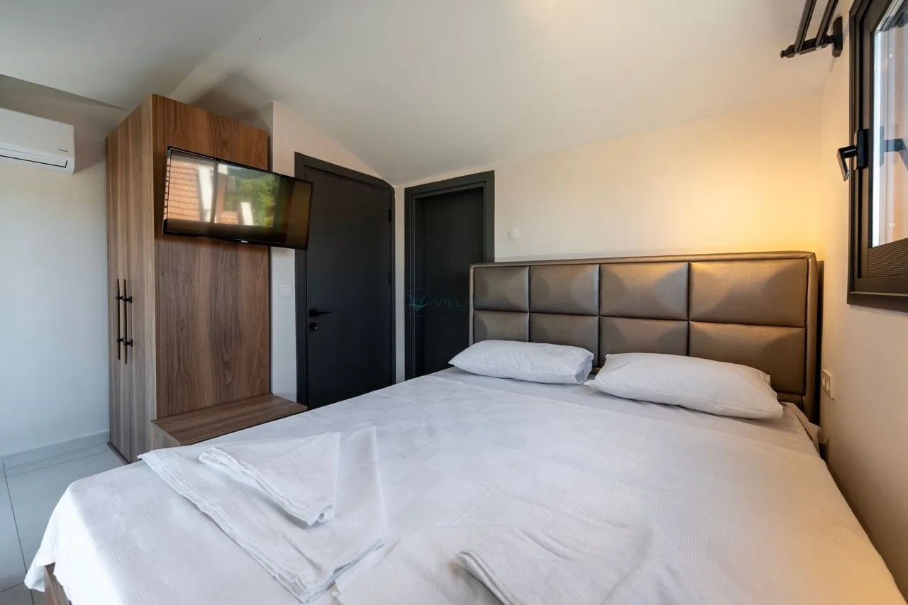 Villa Ay Luxe