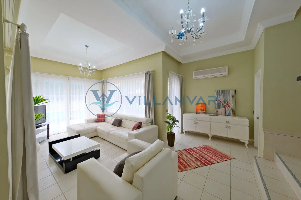 Villa Gün Rengi