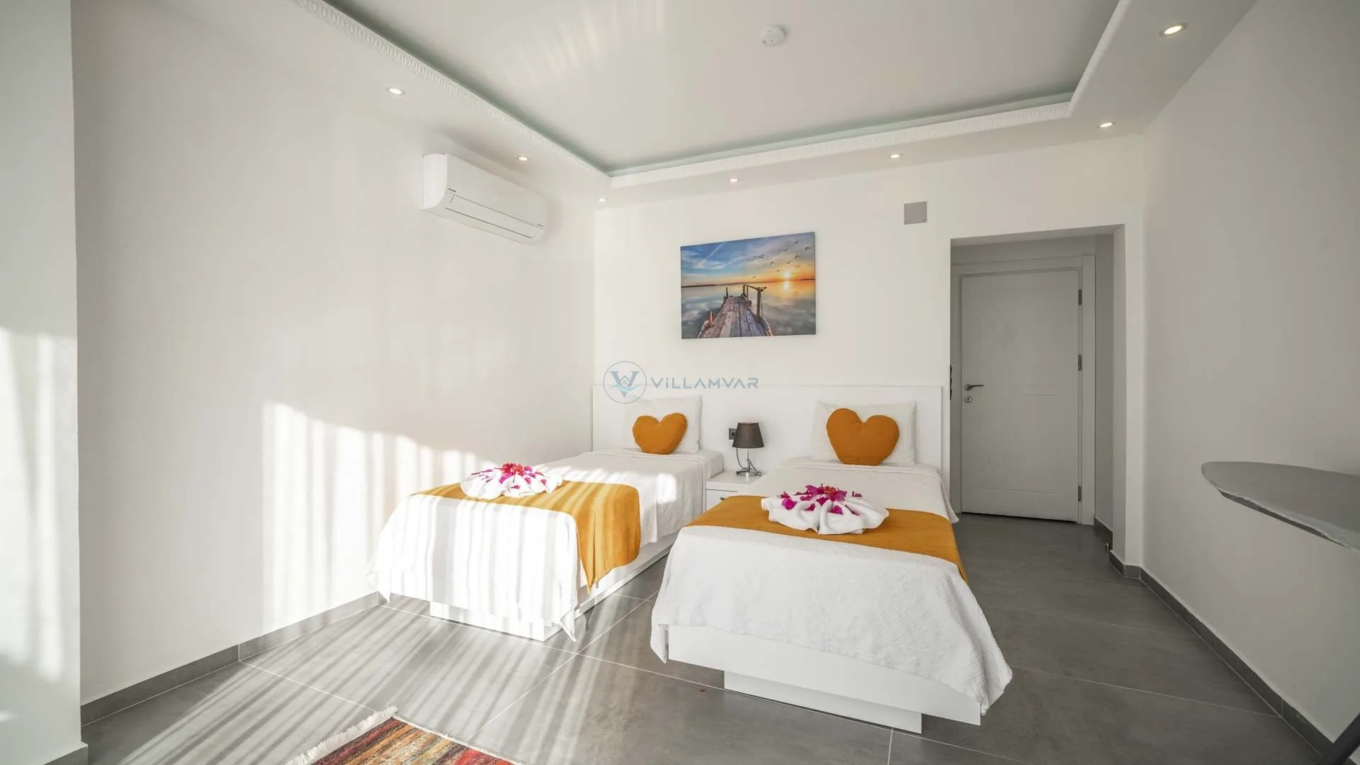 Villa Desde