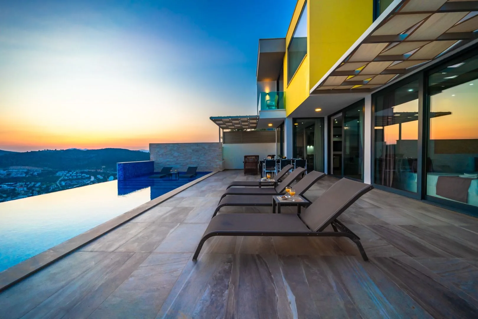 Villa Retro