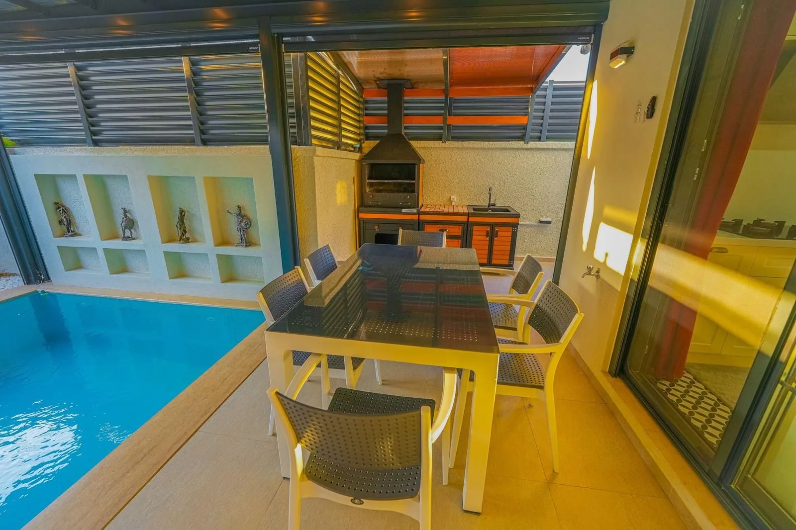 Villa Lily