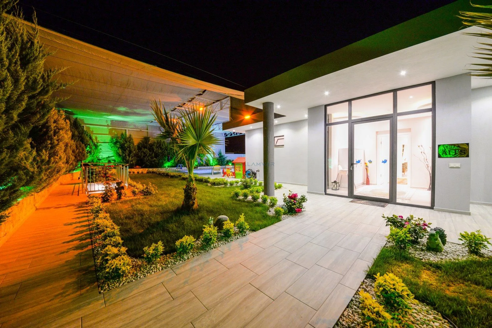 Villa Ali S