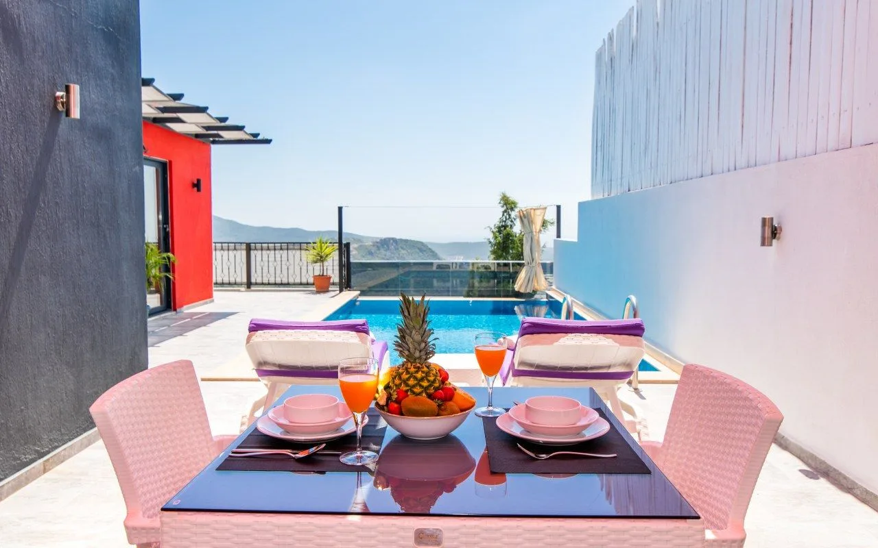 Villa Gece Üzümlü
