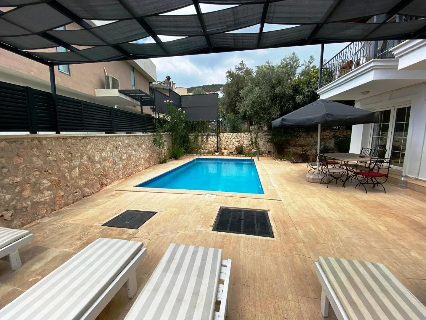 Villa Leton Kleo 1
