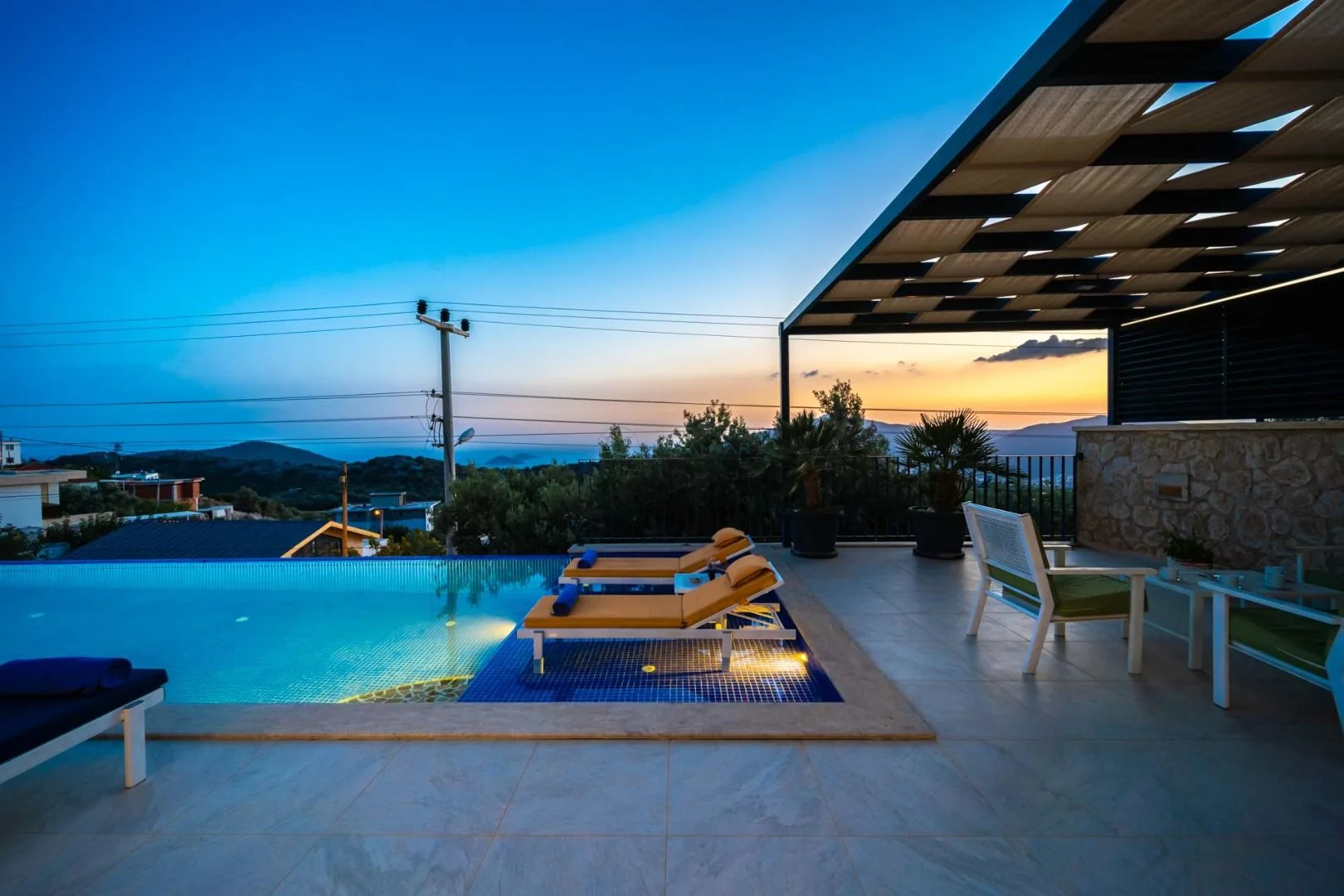 Villa Thera Seis
