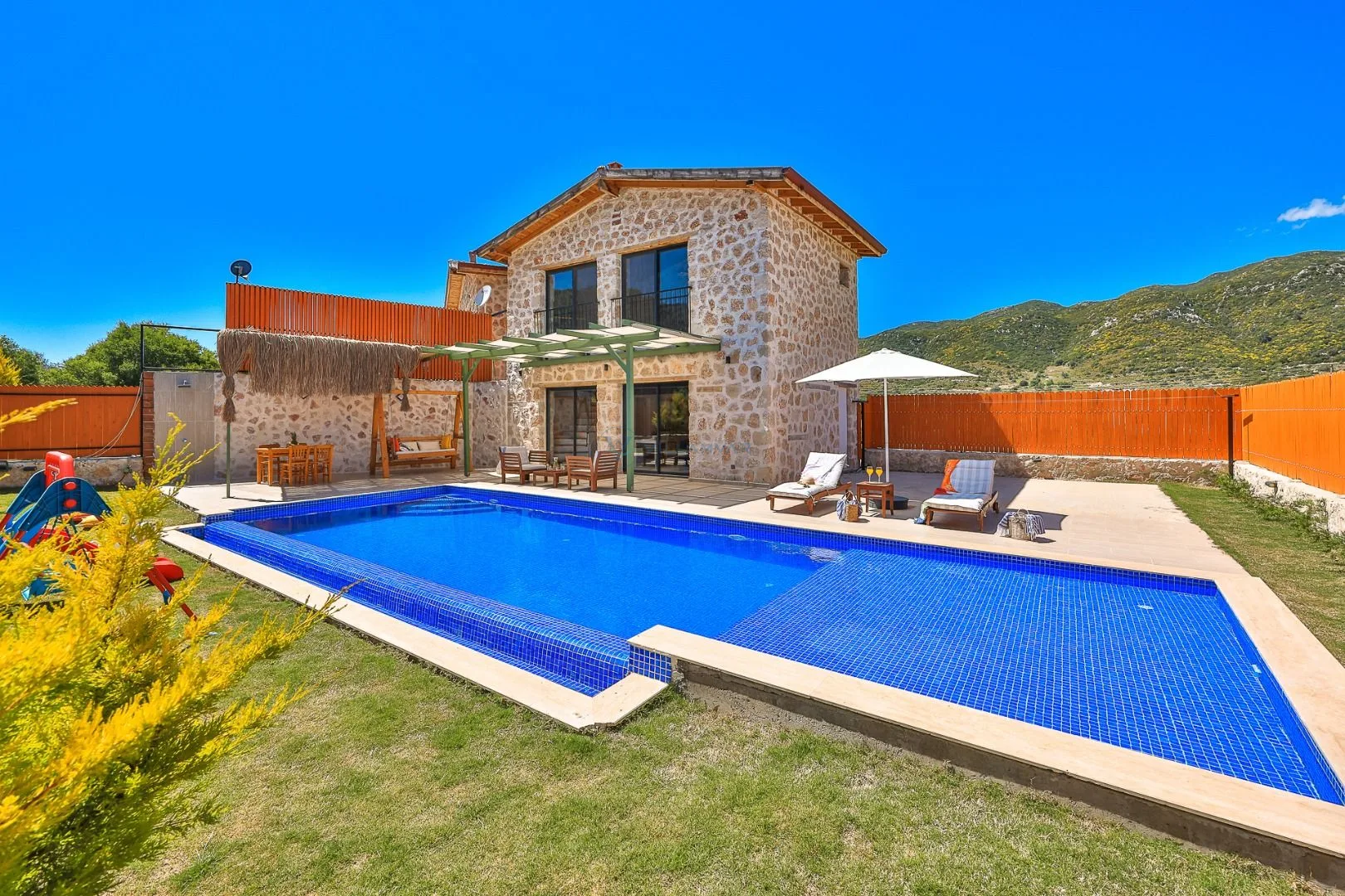 Villa Bonus 1