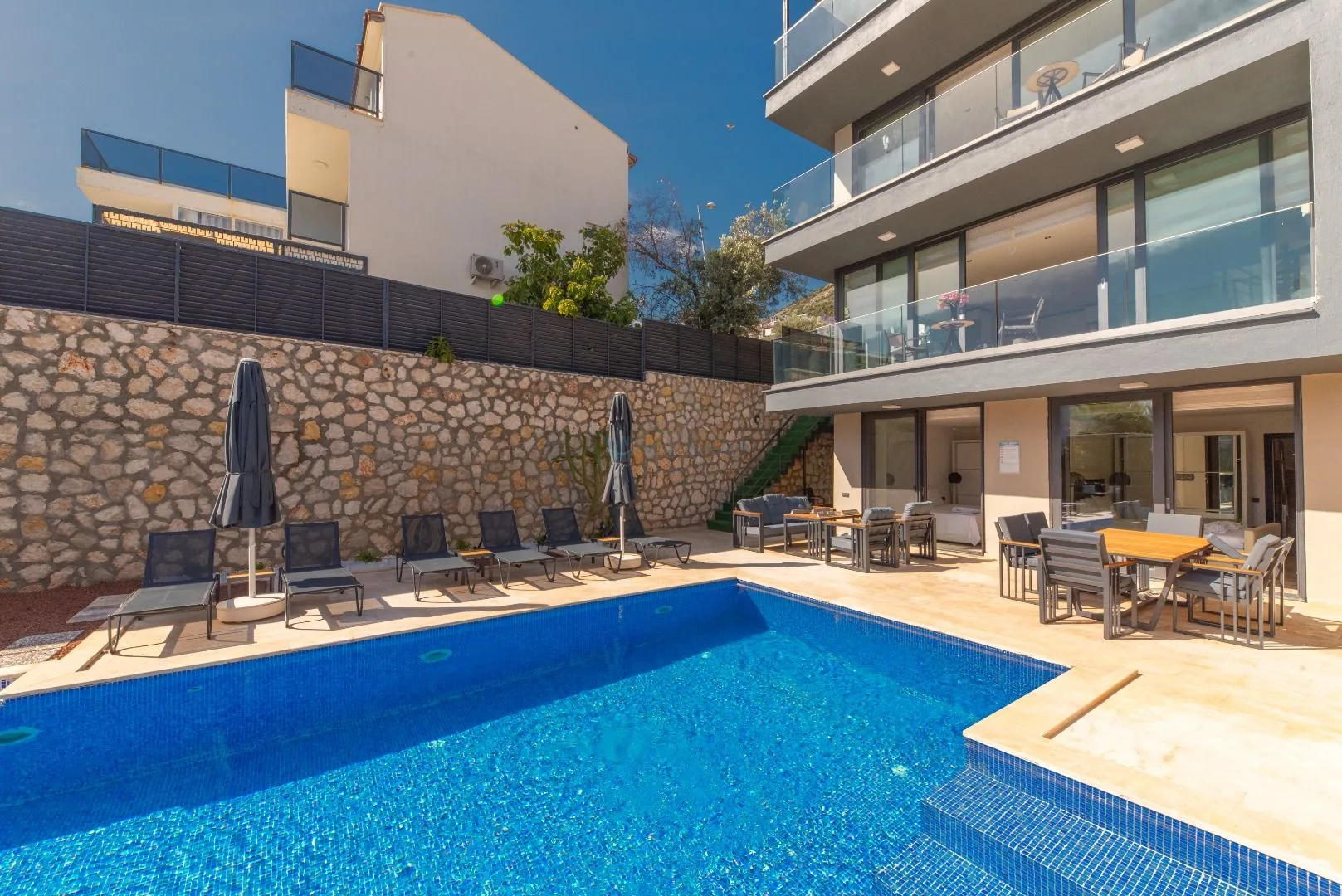 Villa City