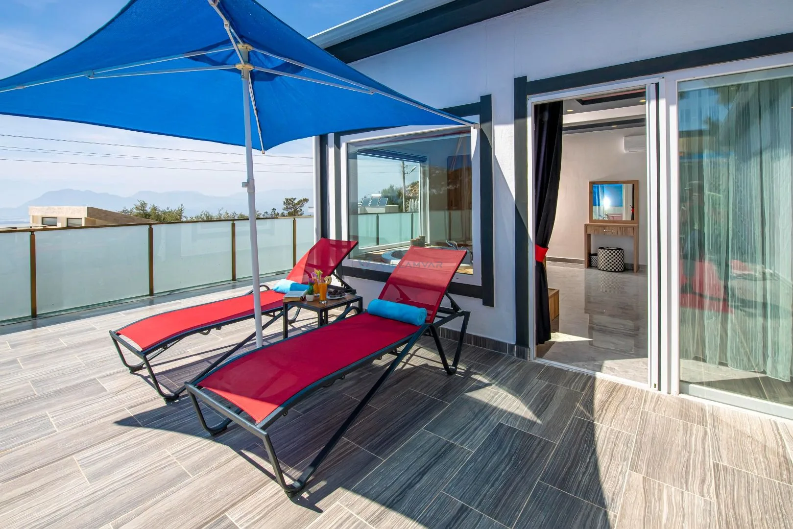 VR Villa Nazo